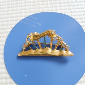 Vintage gold tone rhinestones Forget me Not Brooch, delicate, 1 7/8,mint